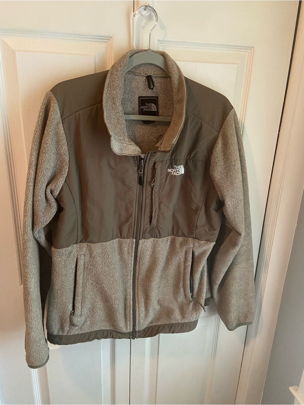 The North Face Woman’s Taupe/Olive Lightweight Fleece Jacket